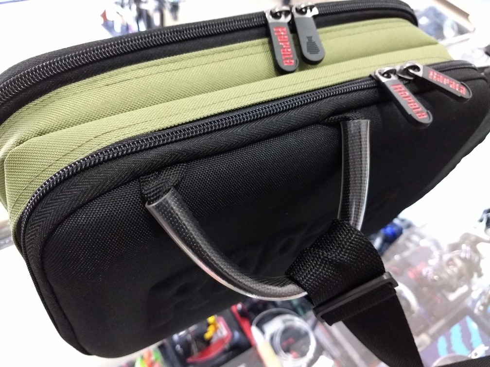 Mochila Rapala Sling Bag Doble Compartimiento