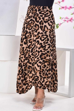 Saia Envelope Animal Print Fundo Claro