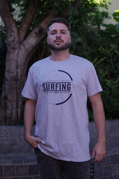 Remera Surfing