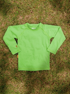 CAMISETA VERDE COM PROTEÇÃO UV 50+ - Woog