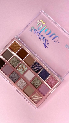 Paleta de sombras Secret Glow en internet