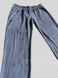Calza "Old Bunch" - De gamuza, gris, recta tipo pantalón, preciosa!! - comprar online