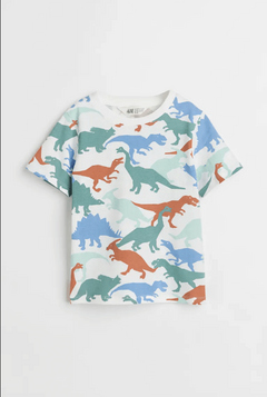 Remera H&M - Big Boy - Cruda con dinosaurios verdes, azules y marrones