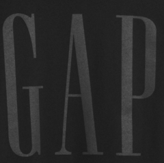 Buzo "Gap". Cuello redondo negro con logo estampado mismo color - comprar online