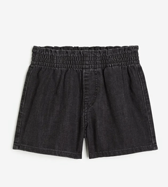 Short "H&M" - De jean blandito, negro, con cintura alta elastizada