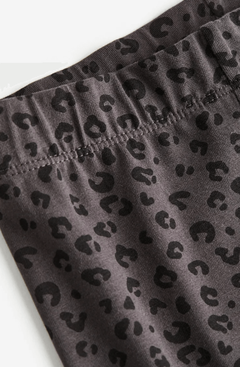 Calza "H&M" - Gris con animal print negro - Talle grande en internet