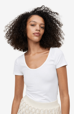 Remera "H&M" - Blanca lisa, escote redondo, ajustada! - comprar online