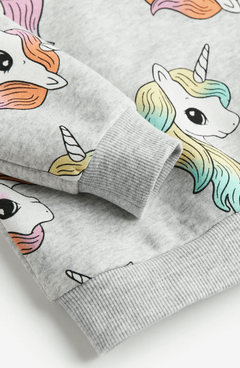 Buzo "H&M" - Gris con frisa y unicornios con pelo de colores - tienda online