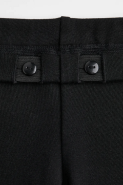 Calza "H&M" - Negra con frisa y detalles en las rodillas en internet