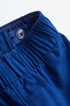 Pantalón "H&M" - Big boy - De gabardina liviana, con puño y cintura elastizada - Lupeluz