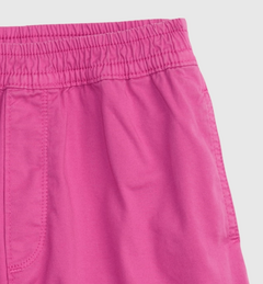 Short "GAP" - De gabardina fucsia oscuro, con cintura elastizada - comprar online