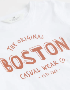 Remera H&M - Little boy - Blanca con Boston - comprar online