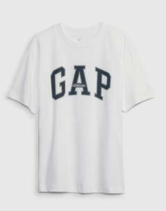 Remera "Gap" - Blanca con logo azul y "Athletic"