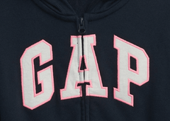 Imagen de Campera "Gap". Azul marino con logo blanco bordado