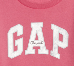 Buzo "Gap". Cuello redondo rosa con logo plateado - comprar online