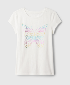 Remera "GAP". Blanca con mariposas estampada de colores