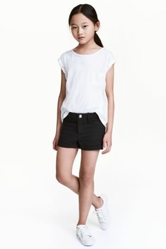 Short "H&M" - De jean negro - Talle grande (ver medidas en la descripción) - tienda online