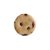 zoom de um biscoito amanteigados com gotas de chocolate no formato redondo