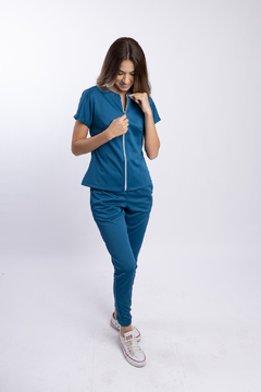 Scrub Zíper Feminino- Azul - comprar online