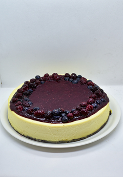 TORTA CHEESECAKE DE FRUTOS ROJOS