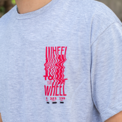 REMERA WHELL TO WHELL en internet