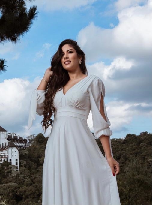 Vestido longo, fluido para pre wedding, ensaios fotográficos, casamento no  civil ,no religioso, na praia