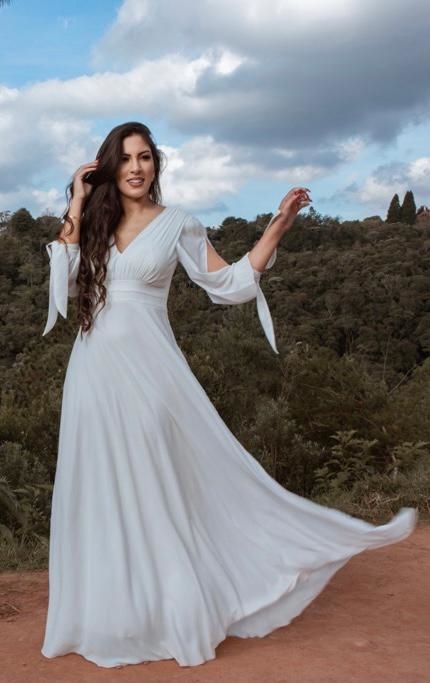 Vestido longo, fluido para pre wedding, ensaios fotográficos, casamento no  civil ,no religioso, na praia