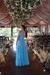 Imagem do vestido longo , fluido , azul sereniti . ilha .