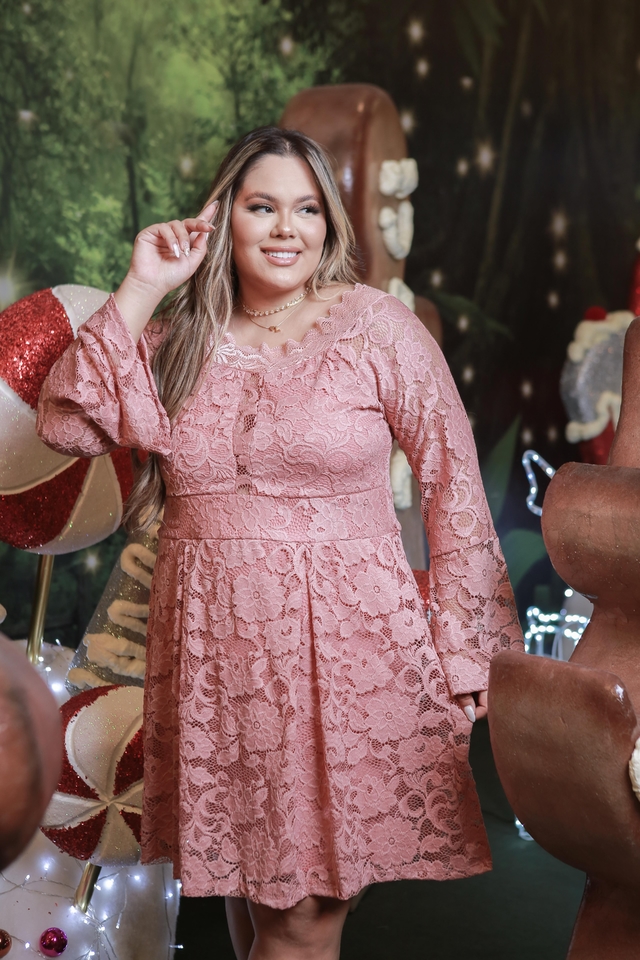 Vestidos de renda manga longa cheap plus size