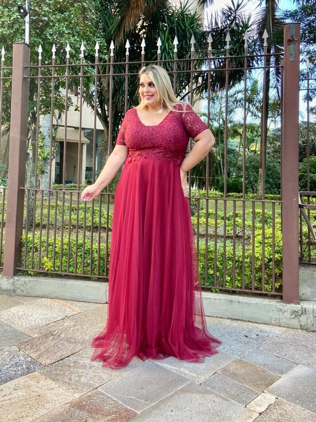 Vestido longo marsala de madrinha