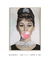 Imagem do Quadro Bonequinha de Luxo Audrey Hepburn - Chiclete Rosa