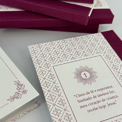 LIVRO 1ª COMUNHÃO VINHO - Sweetcards | Gift & Paper