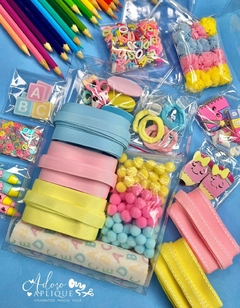 19 Adoro Box Fitas Escolares Candy Color - 1 Unidade (+ Brinde Surpresa)