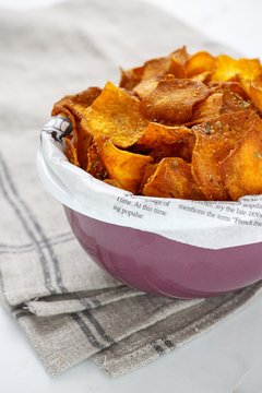 Chips de Remolacha y Batata con Sal Marina - Nuestros Sabores - 80 gr.