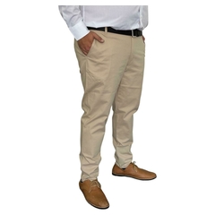 Pantalon Gabardina Corte Chino Beige - comprar online