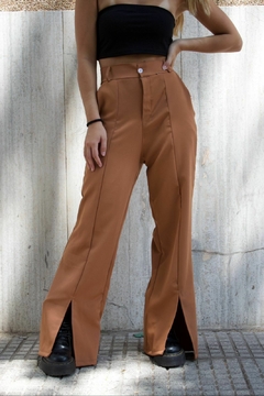 Pantalon de crep sastrero con tajos - comprar online