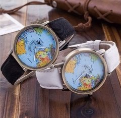 Reloj con avion de segundero sale