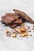 Origo | Chocolate semi-amargo al 64% con almendras tostadas y sal marina - comprar online