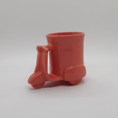 Taza forma Vespa ROSA - comprar online