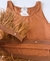 TOP PAULA CAMEL CON PLUMAS AL TONO - comprar online