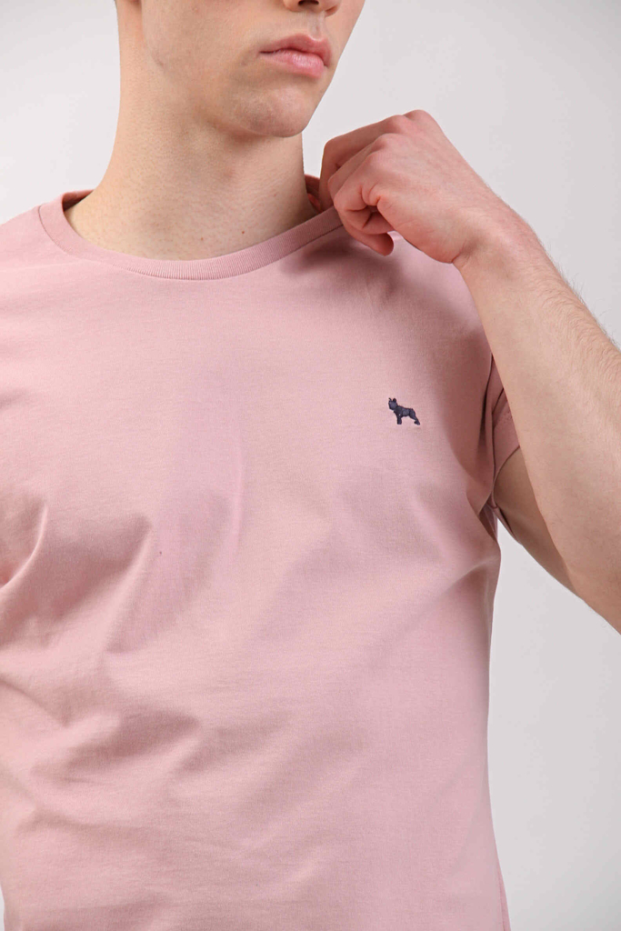 Remera rosa hombre sale