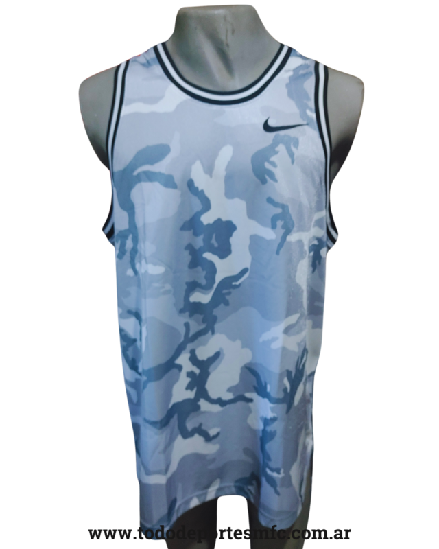 Remera nike camuflada deals