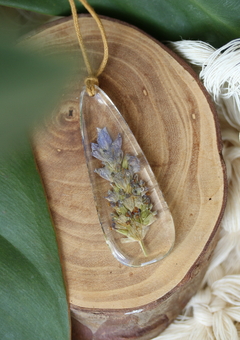 Colar Lavanda (6 cm x 2 cm) - comprar online