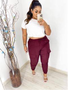 Calça Feminina Jogger Cargo Plus Size - LUKAHE - Moda e Acessórios