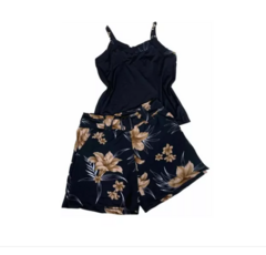 Imagem do Conjunto Feminino Plus Size Floral Blusinha + Shorts