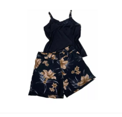 Imagem do Conjunto Feminino Plus Size Florido Blusinha + Shorts