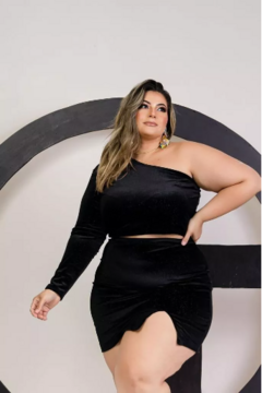 Conjunto Plus Size Saia Fenda Cropped 1 Manga Veludo - comprar online