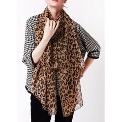 Lenço Leopardo Feminino na internet