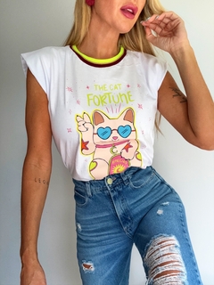 Imagen de Remera• THE CAT white•