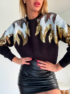 Sweater• FIRE black• - LA TIENDA by Me!